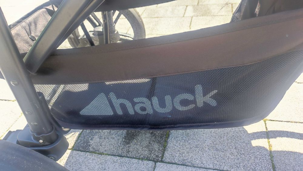 Wózek spacerowy trójkołowy składany Hauck