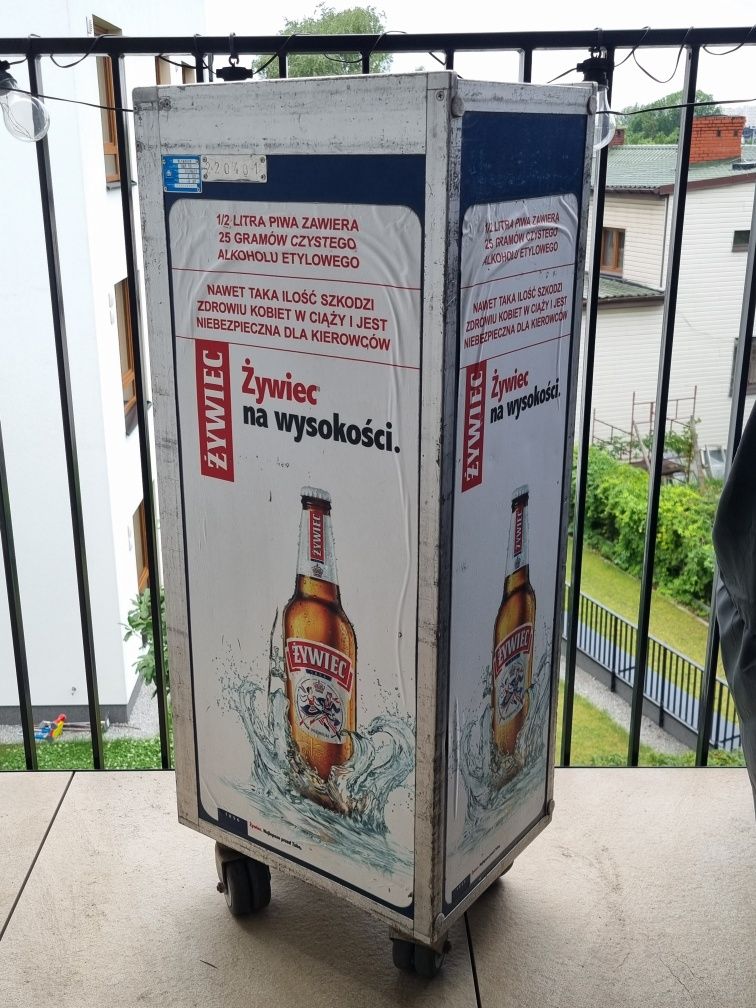 wózek cateringowy LOT barek na kołach z samolotu