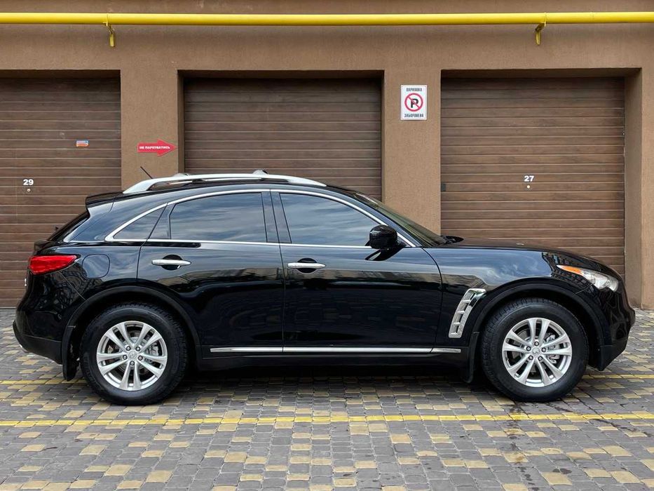 Продам Infiniti FX 35 2010. Можна в розстрочку, під викуп.