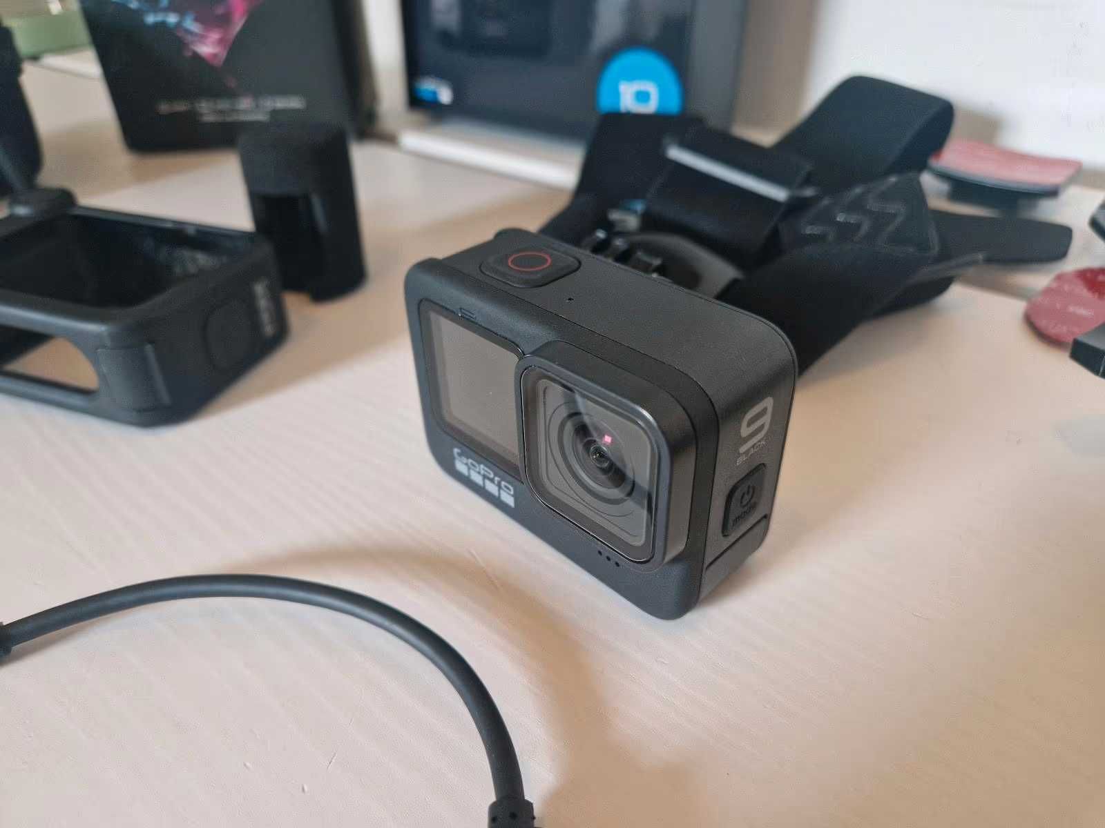 Zestaw GoPro Hero9 + Media Mod + 3 mikrofony + akcesoria –mało używane