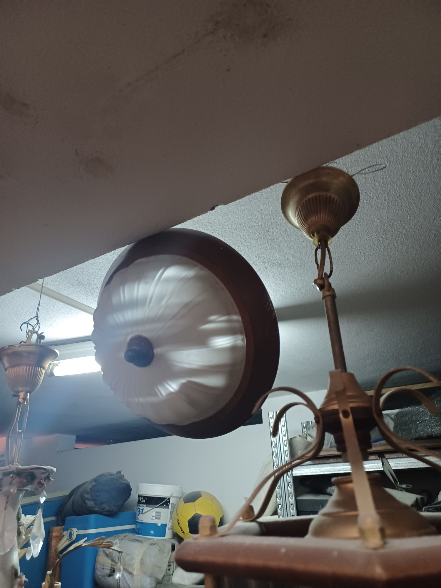4 Candeeiros de sala quarto e corredor todos. 15€