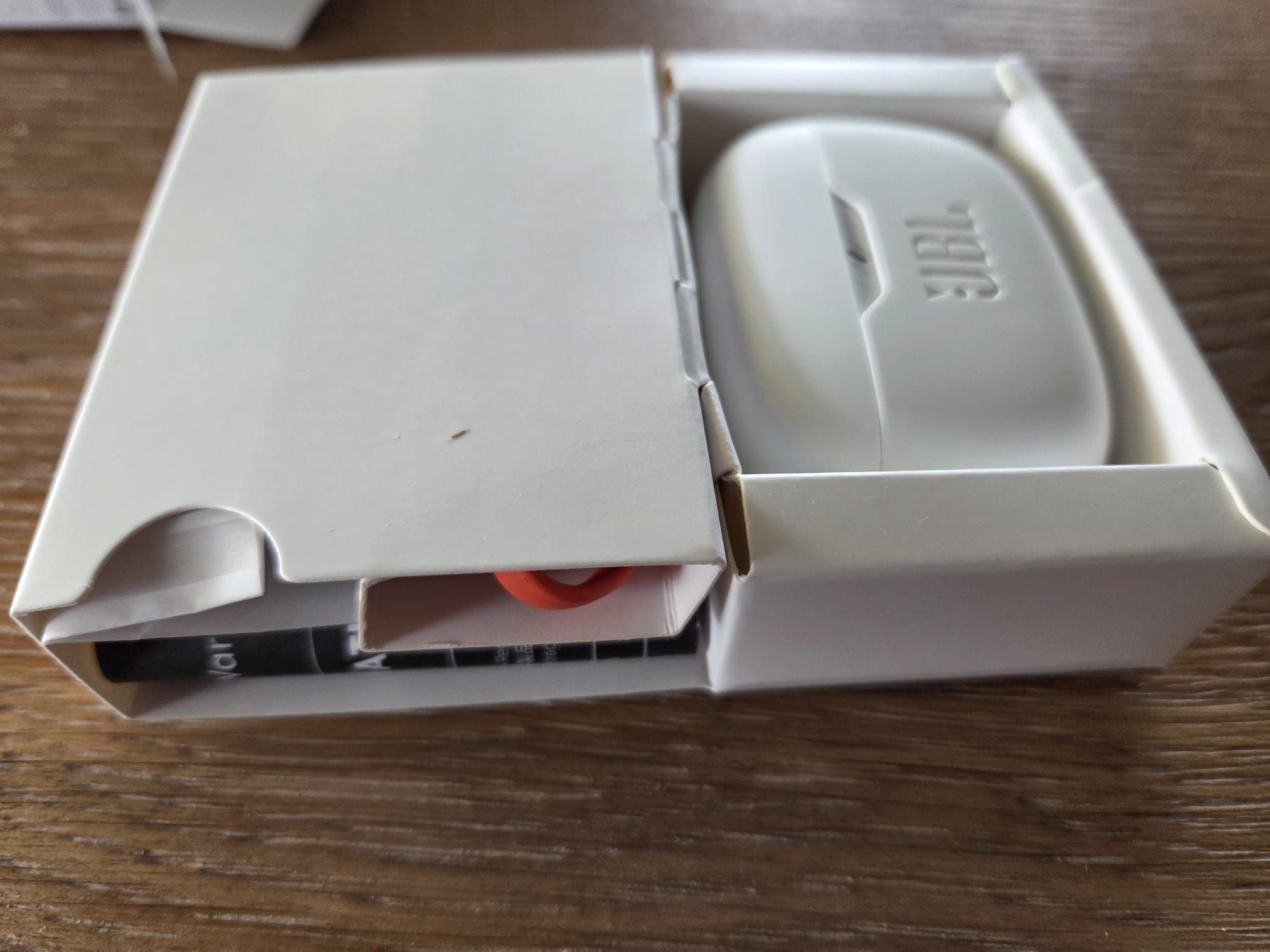 Sluchawki JBL WAVE Beam, nowe