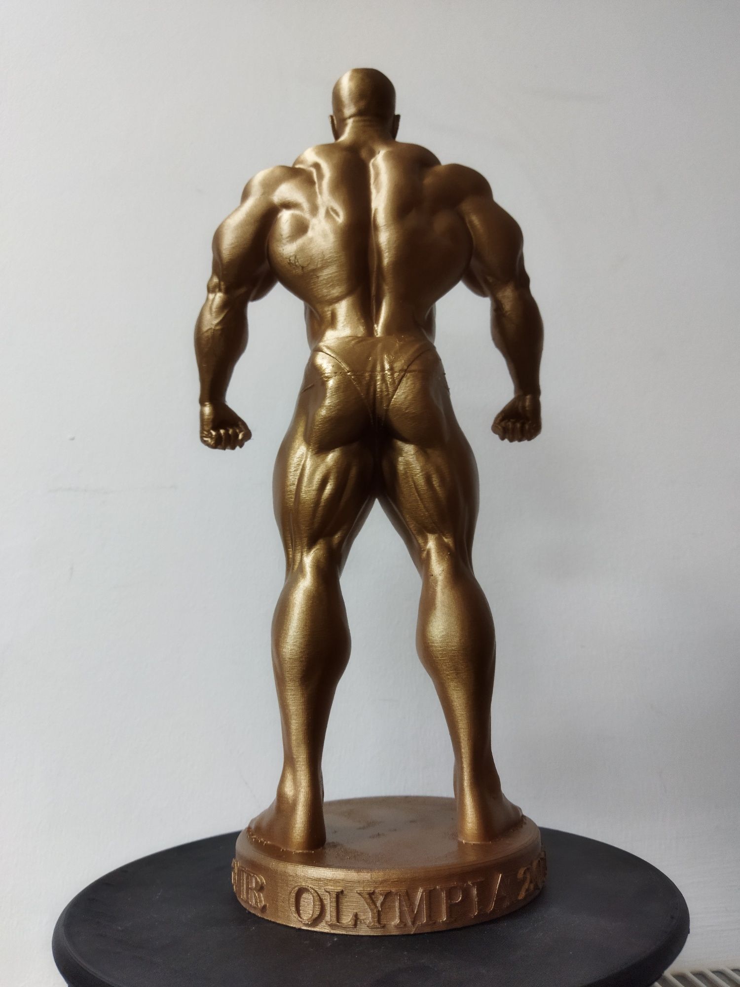 Phil Heath - Mr Olympia figurka 33cm z podstawką siłownia kulturystyka