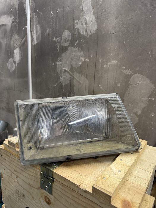 Фара правая ВАЗ 21099