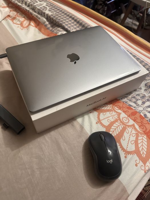 Ноутбук Apple MacBook Air M1 13.3'' 256Gb MGN63 Space Grey 2020