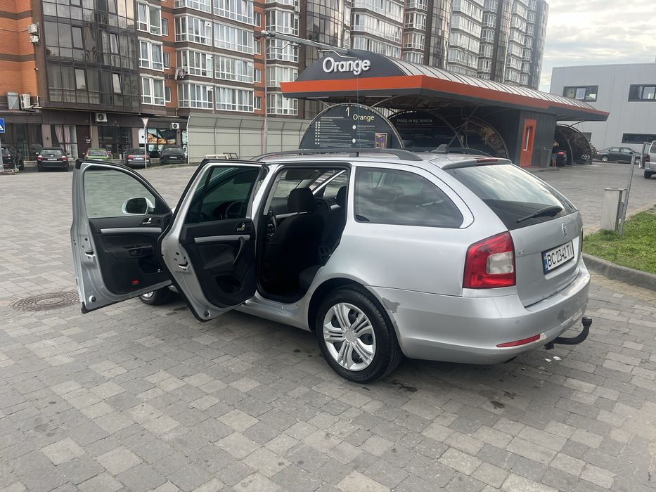 Продам власне аато Шкода Octavia A5