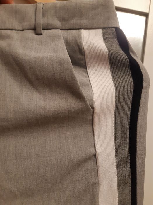Świetne spodnie sportowa elegancja