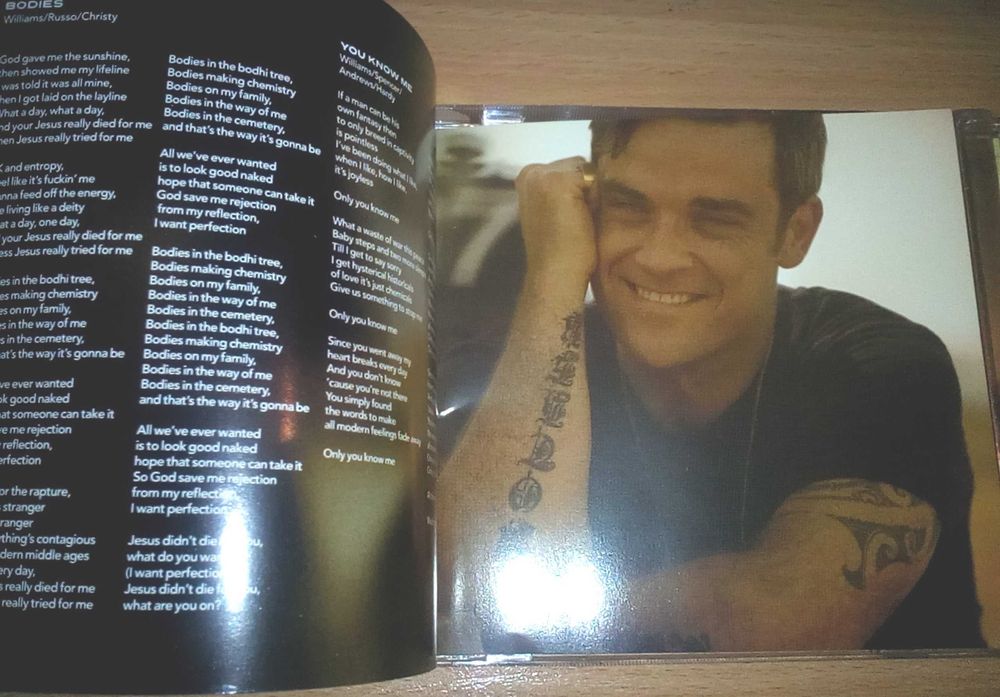 Robbie Williams "Reality killed the video star"