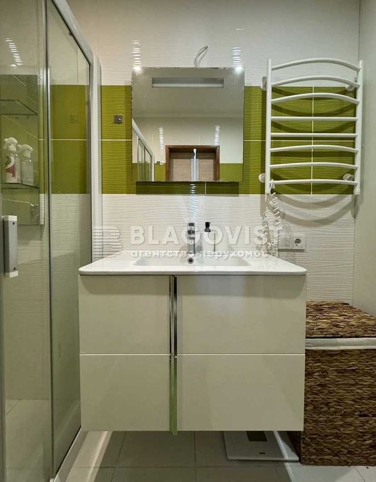 Продаж 2пов. будинку 220м2 , Хотів