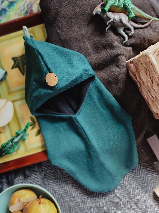 Rozm. 2-4 lata, kominiarka 100% wełna, merino, Dinozaur, z kolcami