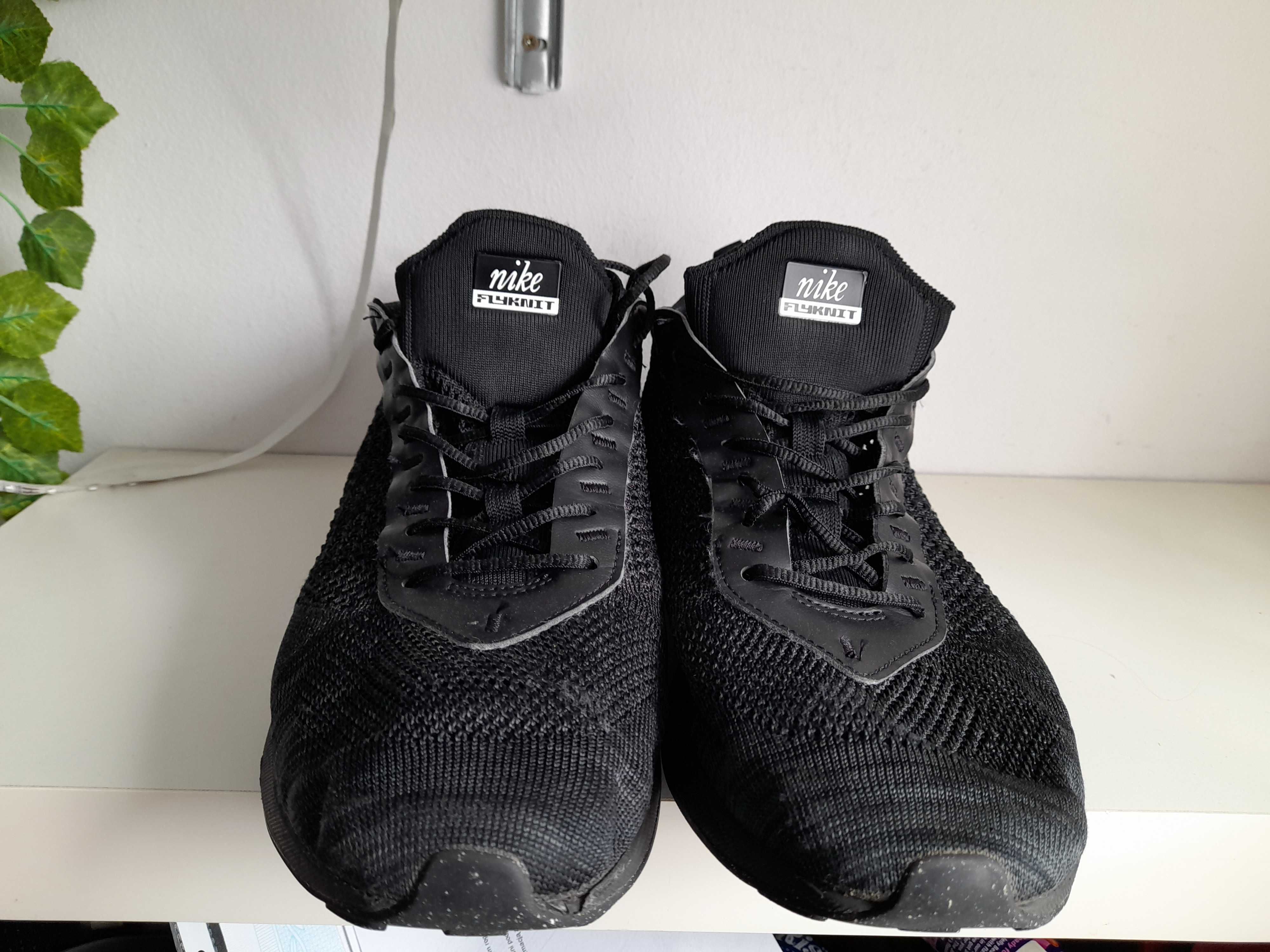 Buty Nike Air Max Flyknit Racer r. 45
