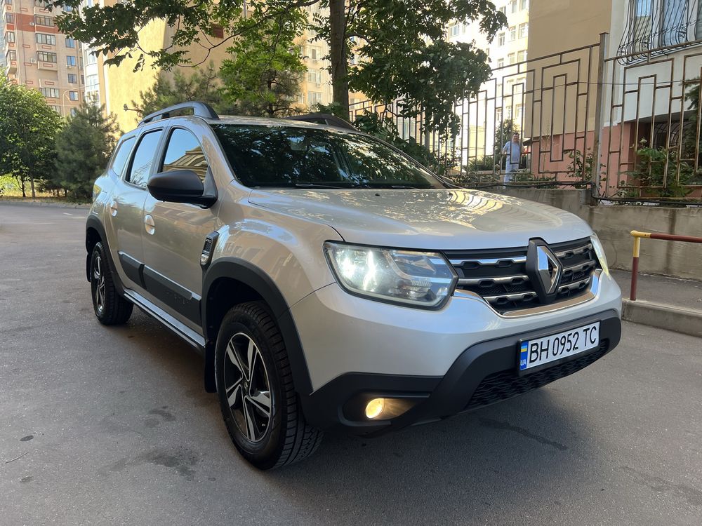 Renault Duster 2018 год 1.5 дизель Официал Полный Привод