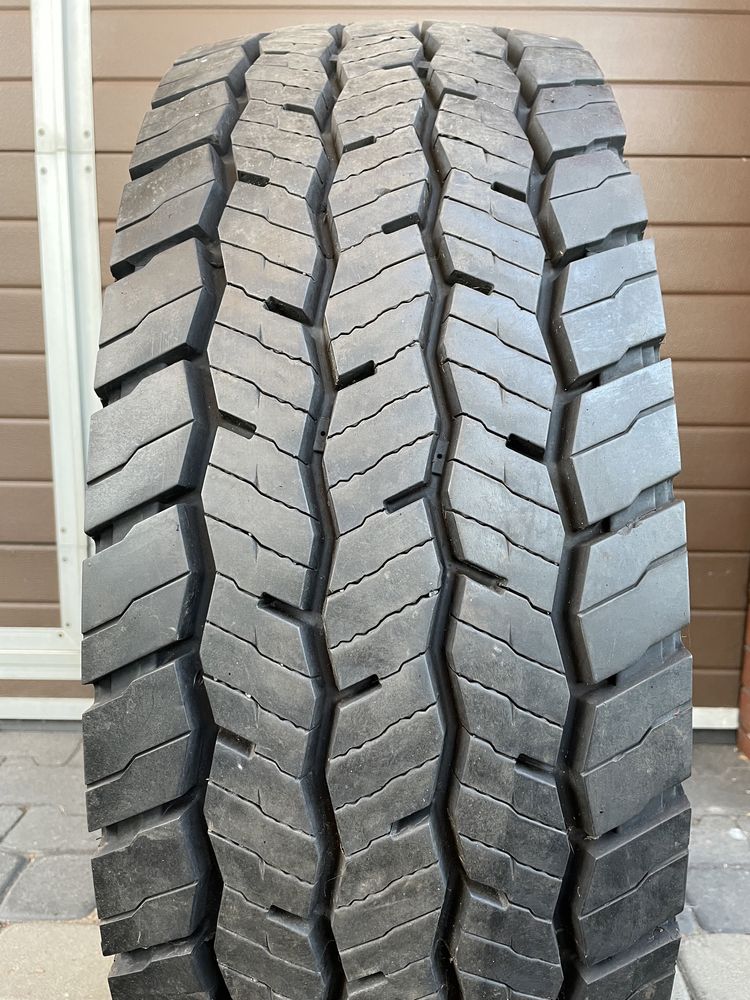 285/70 r19.5 Hankook SmartFlex DH35