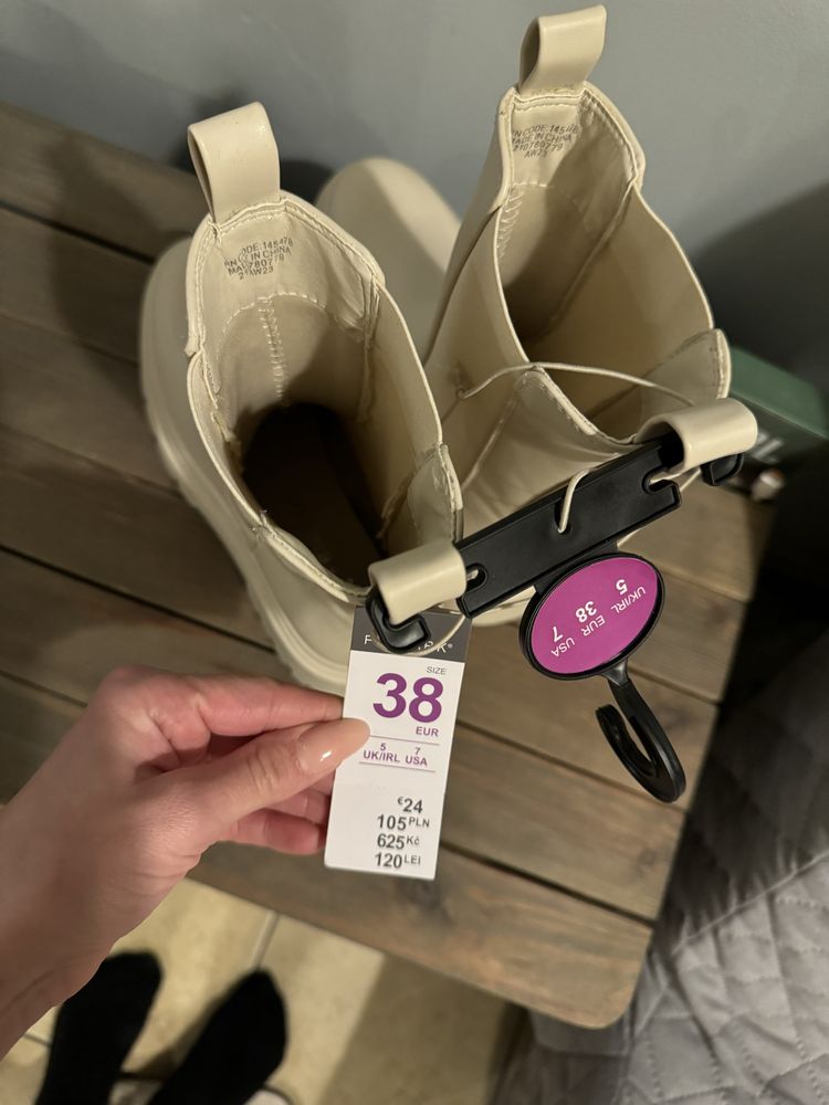 Kozaki Primark bezowe Damskie 38