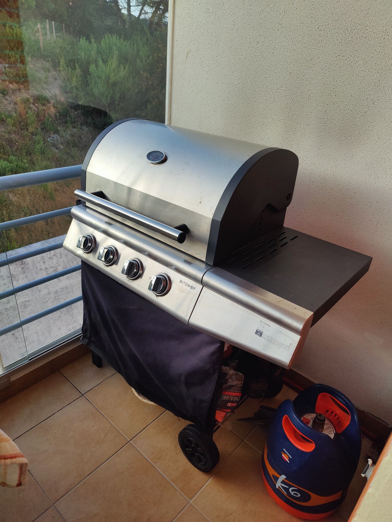 Barbecue a Gás BlitzWolf BW-G01 + 2 Garrafas Gás Repsol (tara)