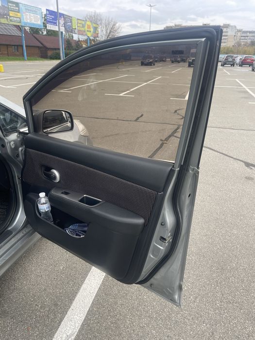 Автомобіль Nissan Tiida 2011року, автомат 1,6 АТ