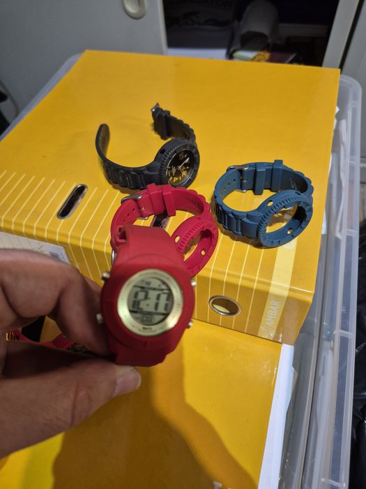 Vendo 4 relogios watx