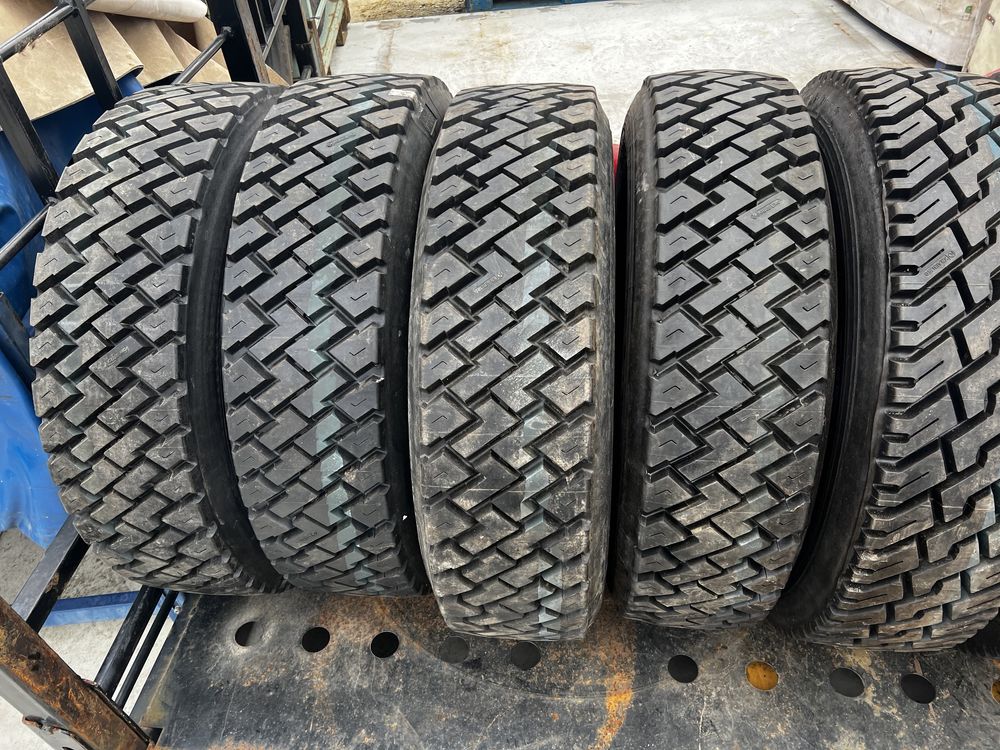 Шини 245/70 R19,5