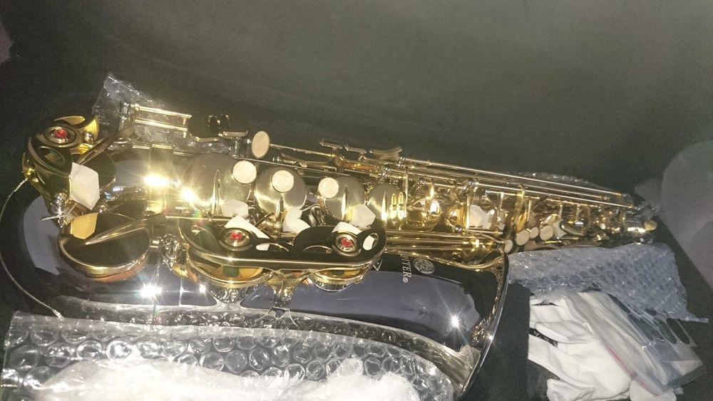 Saksofon -altowy  Jupiter JAS 1100SG NOWY