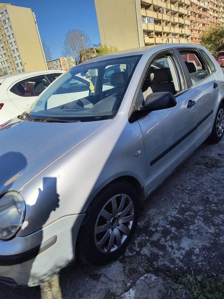 VW polo rocznik 12/2002