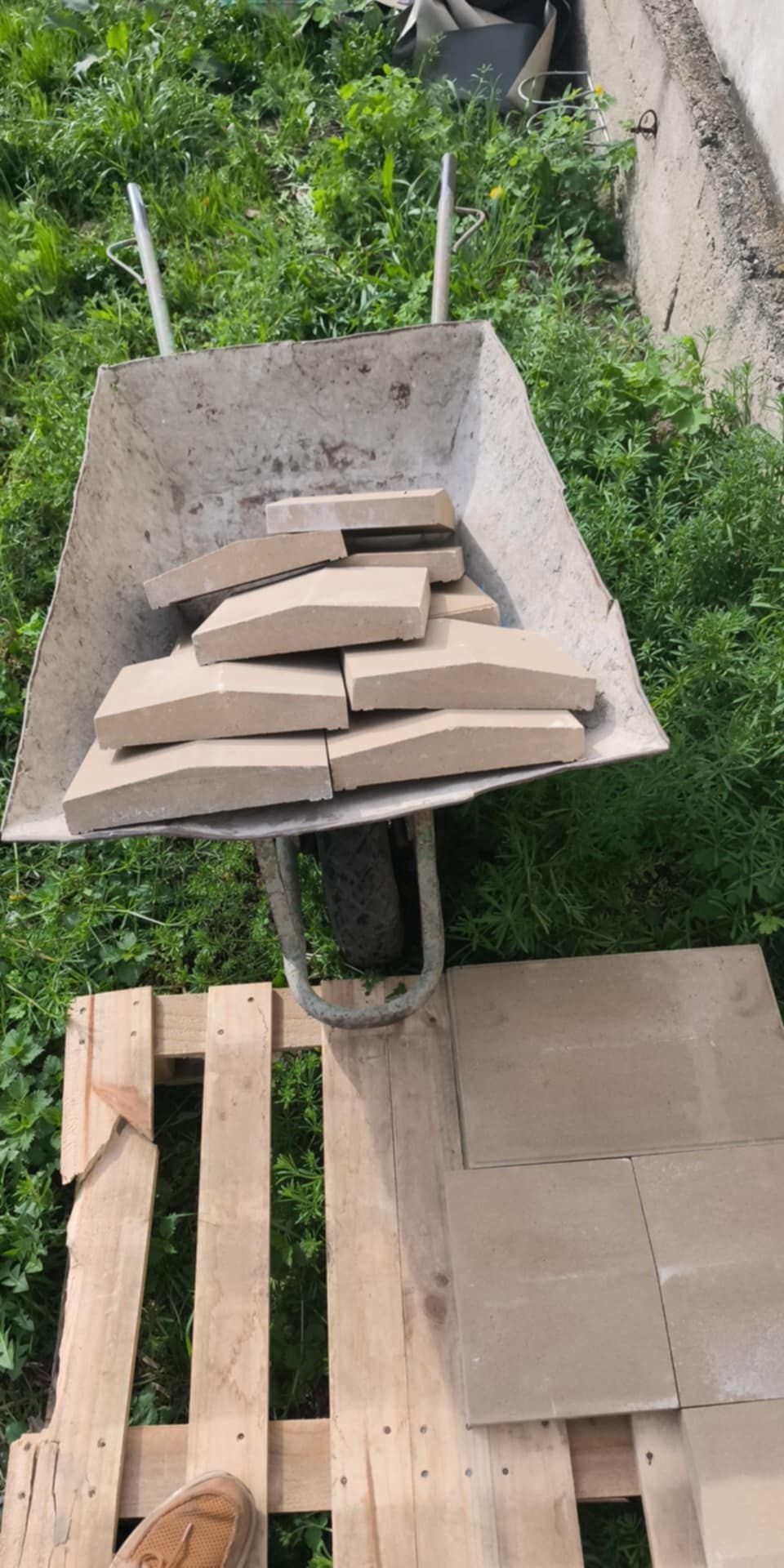 Daszki betonowe ogrodzeniowe