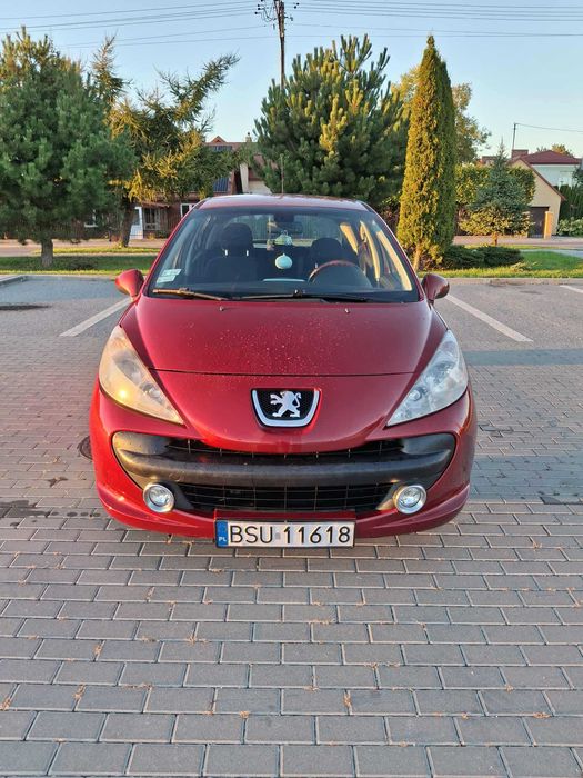 Peugeot 207 1.6hdi + 2 komplety kół i filtry