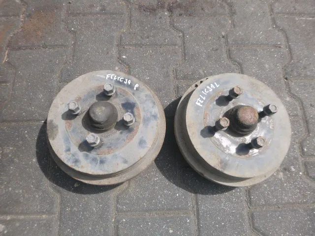 PIASTA PIASTY TYŁ NA PRZYCZEPKĘ KOMPLET VOLKSWAGEN SEAT SKODA 4X100