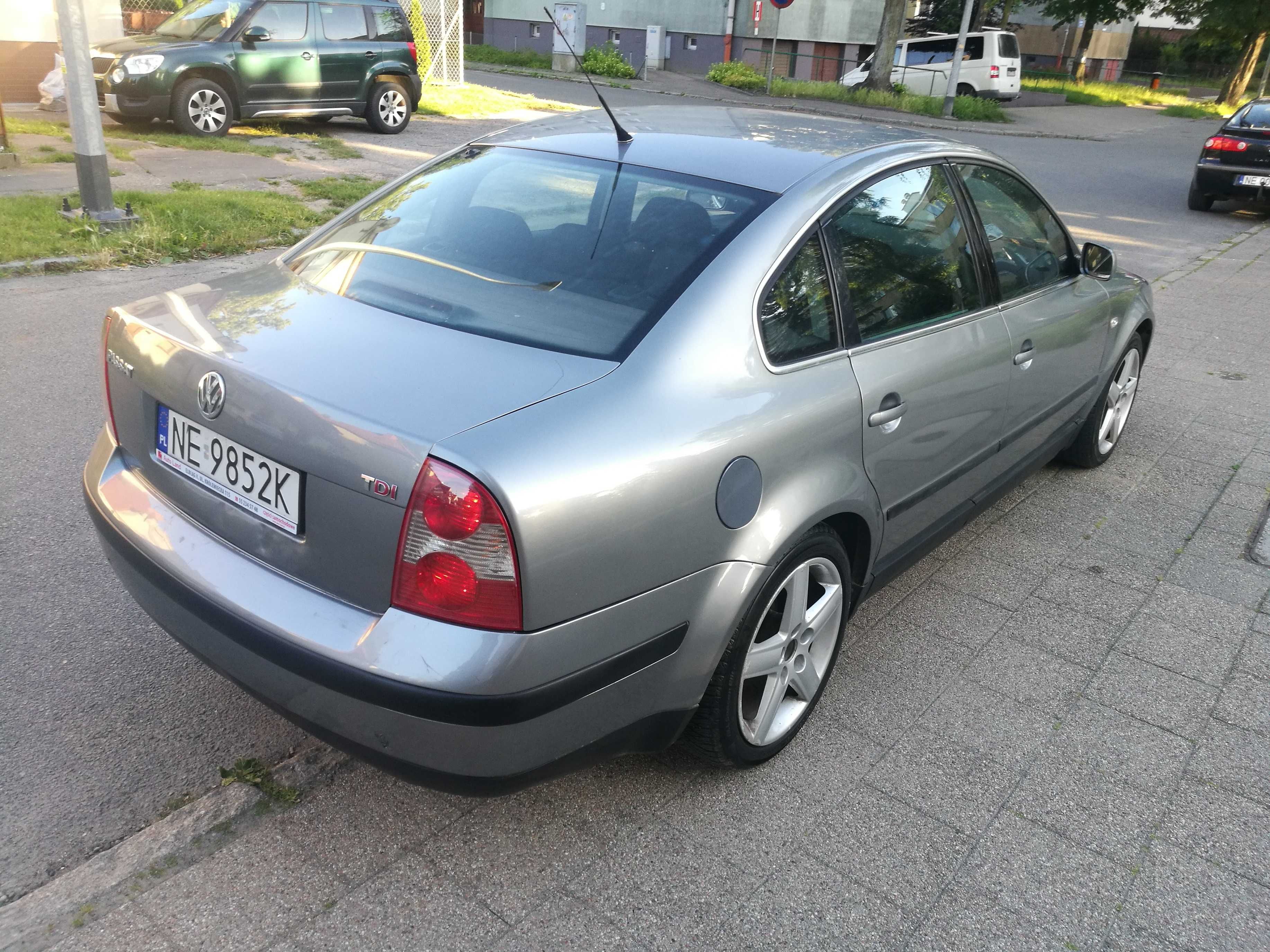 VW PASSAT fl sedan r2002. poj 1.9tdi. skrz manual. Opłaty 06.2026r