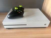 Xbox One S 1 tb z padem