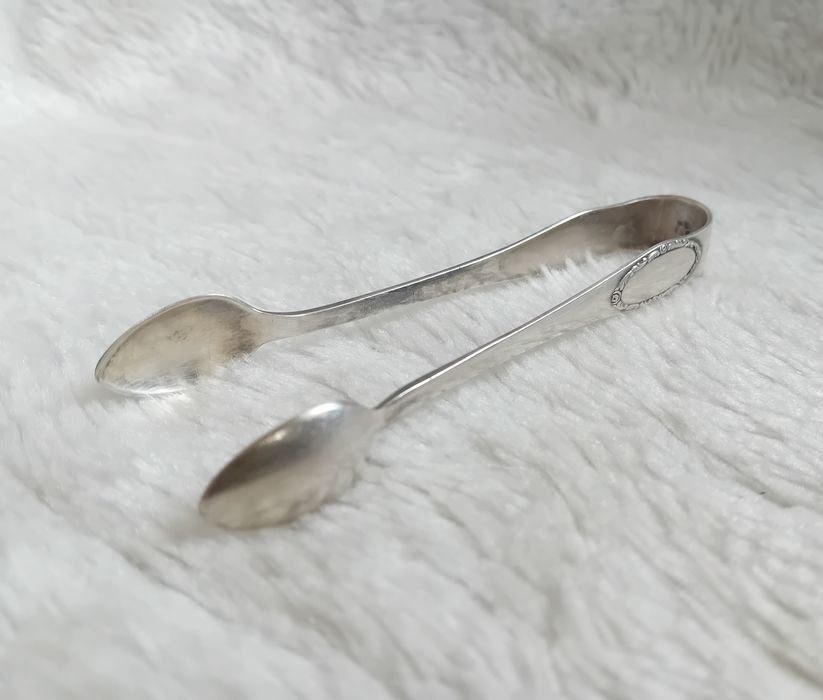 Posrebrzane szczypce do cukru