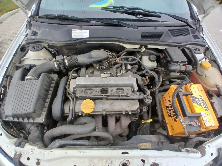 Опель астра седан 1,8 бензин