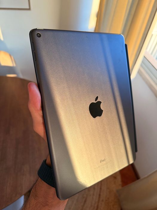iPad Air 3 (2019, A12 series) 10.9"