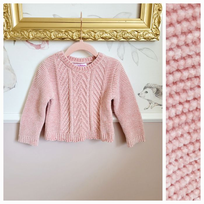 Szenilowy 98 mięciutki sweterek z ozdobnym splotem