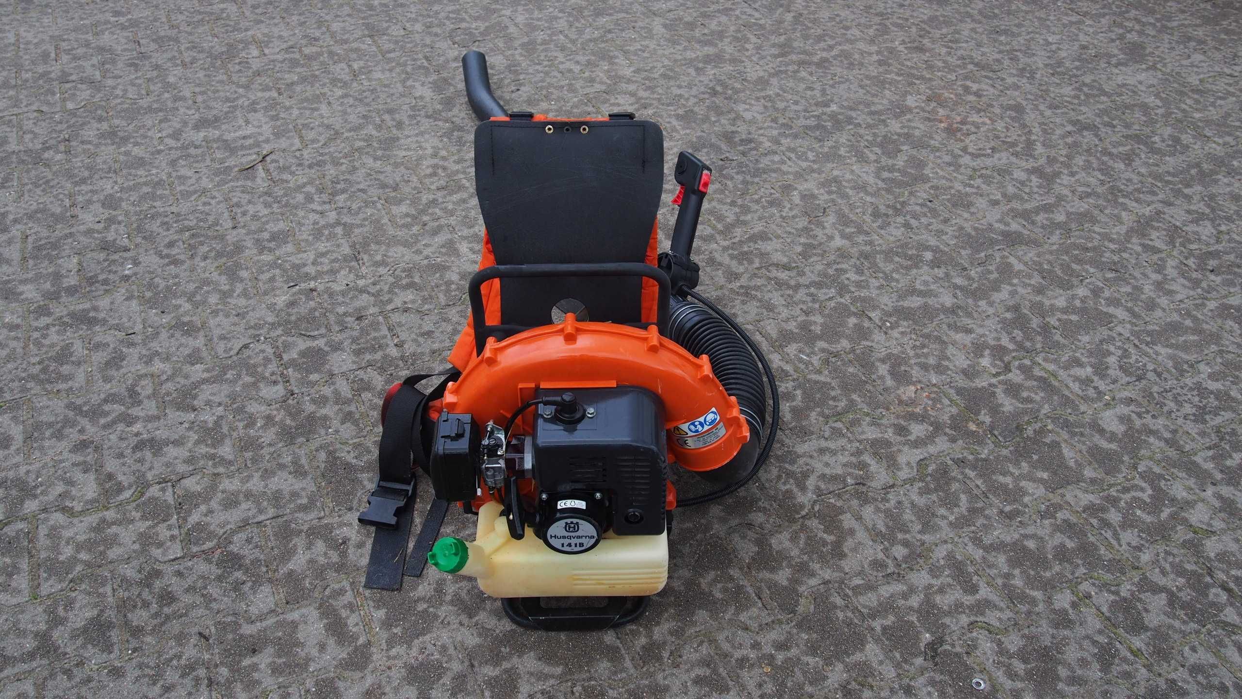 HUSQVARNA 141B 141 B  Dmuchawa Spalinowa plecakowa