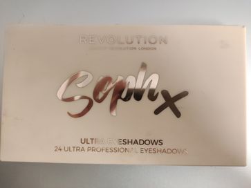 Makeup Revolution London Soph X Eyeshadow Paleta 24 Cieni