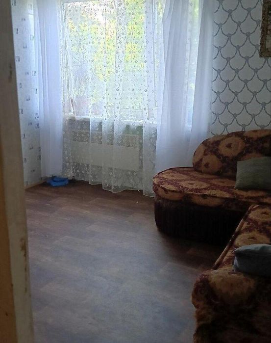 Простора 4-х кімнатна квартира в тихому місці