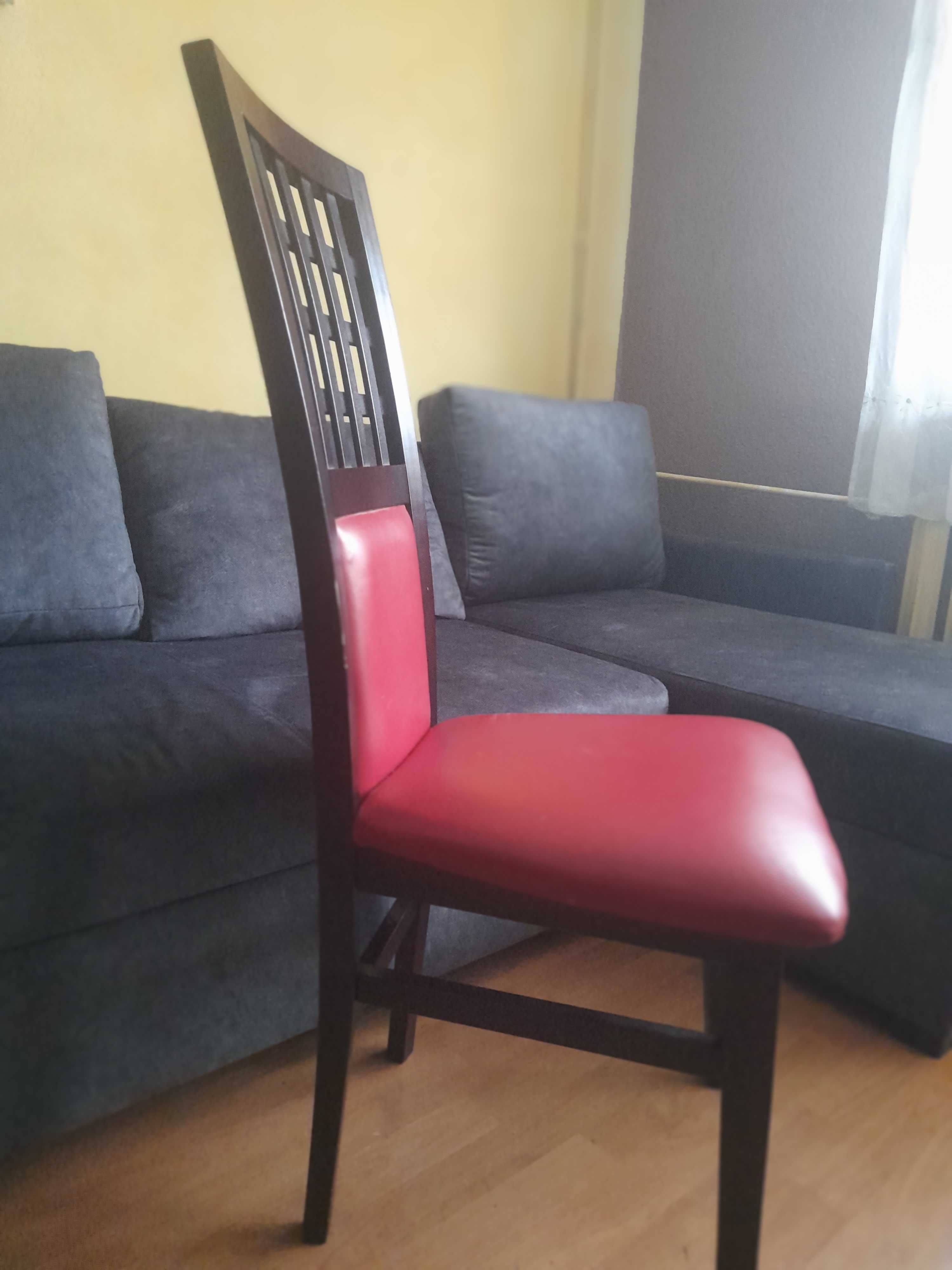 Krzesla drewniane wenge z czerwonym skórzanym obiciem. 6szt.