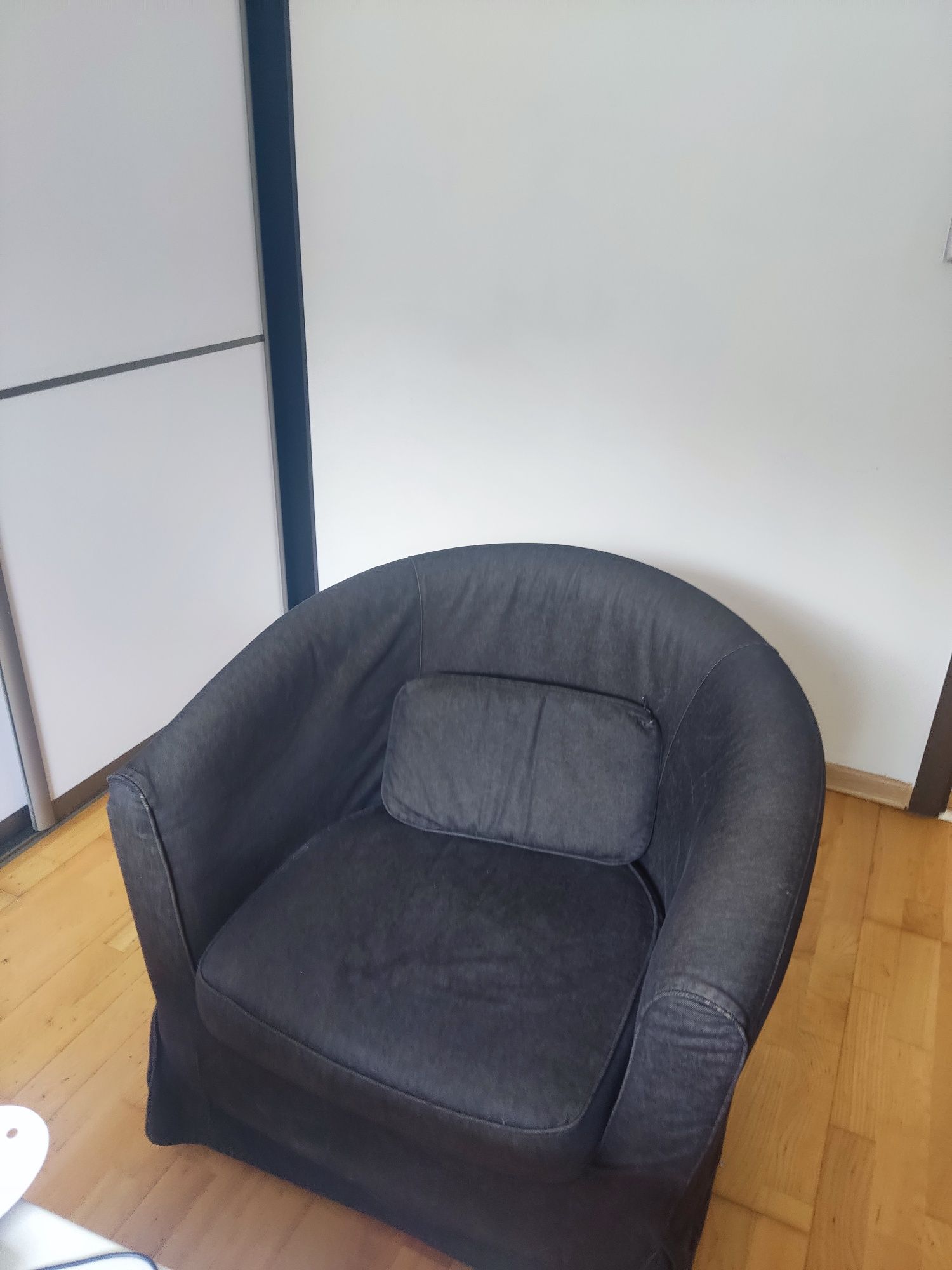 Sprzedam sofę 2 fotele Ikea