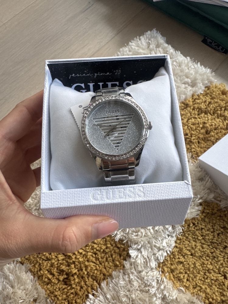 Zegarek damski Guess