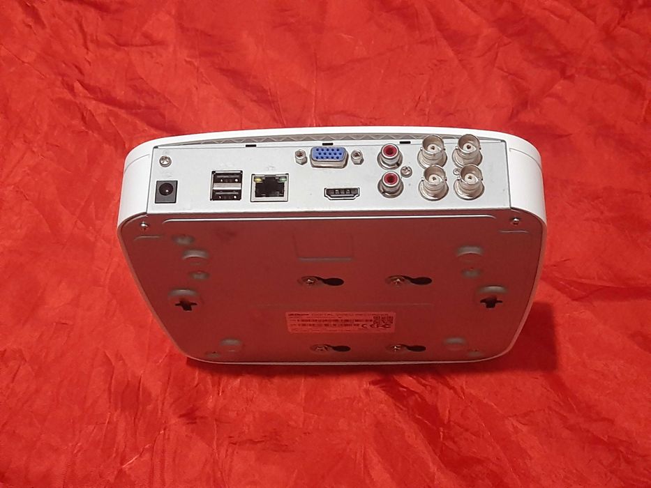 Видеорегистратор Dahua DHI-HCVR4104C-S2