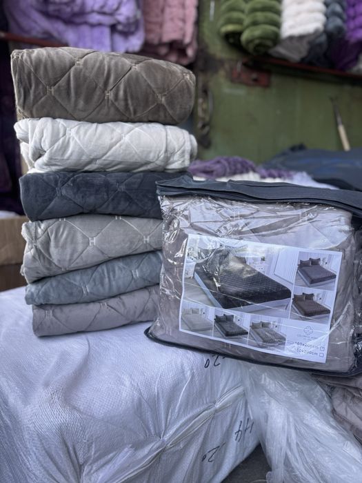 Вишукане теплі мʼякі велюрові наматрацники з літерою (Н) Colorful Home