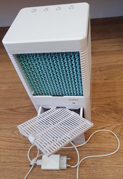 Przenośny klimatyzator nawilżacz wodny - wiele funkcji, jak nowy.