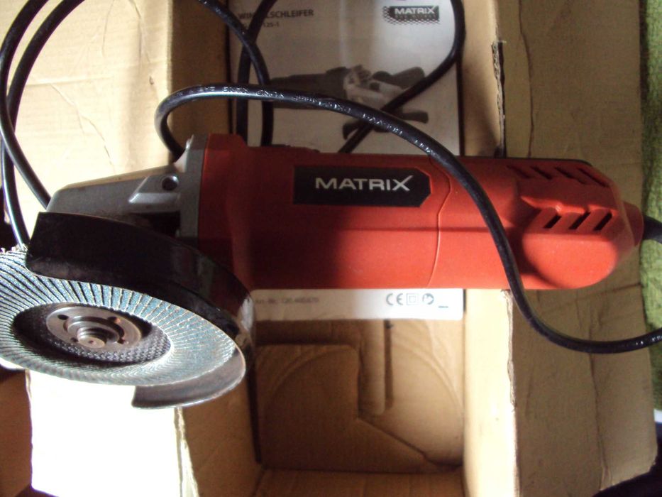 Mała szlifierka ręczna MATRIX