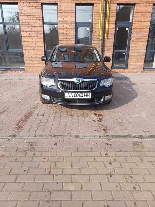 Skoda Superb 2011