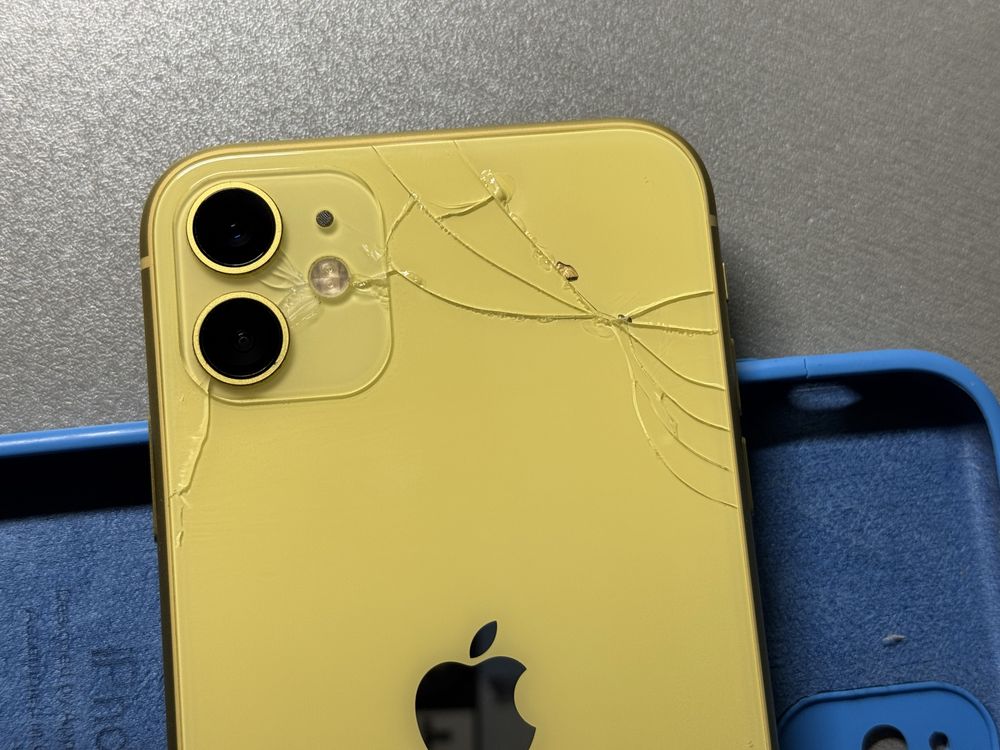 Iphone 11 128gb neverlock, все працює, 81%акб