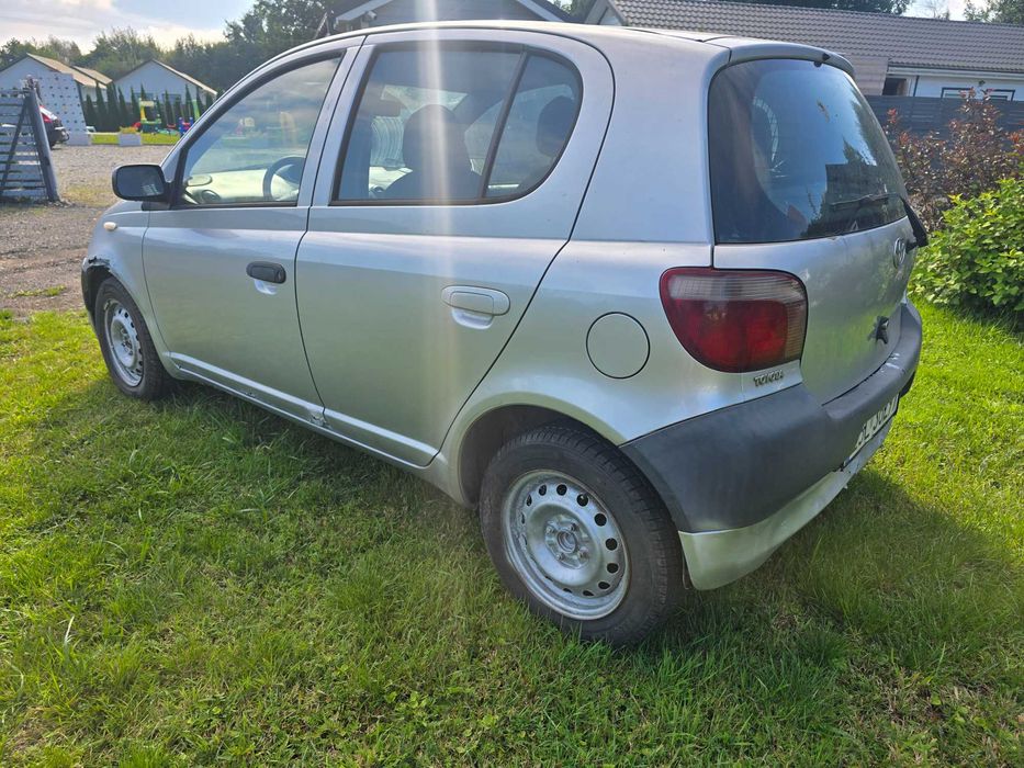 Toyota YARIS--1.0 BENZYNA--2001 Rok--5 Drzwi--EXPORT--