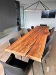 Mesa em madeira maciça para interior/exterior