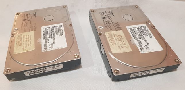 Dois disco IDE (40 Pins) de 40 GB Maxtor, 3.5'', 7200 RPM