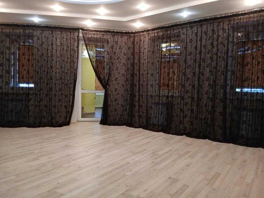 Велика трикімнатна квартира ЖК Едем