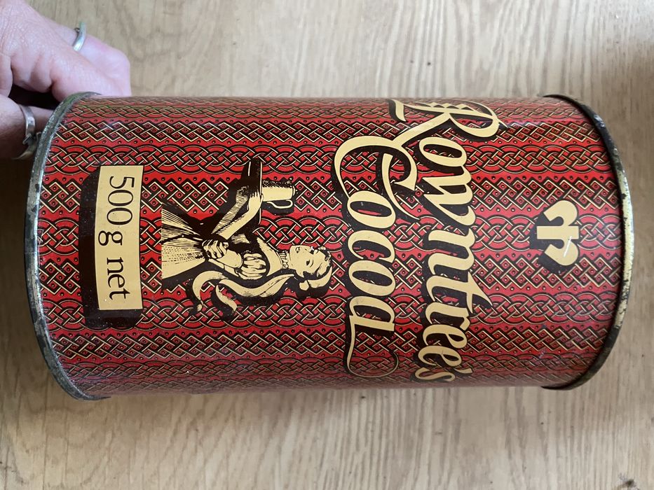 Stara puszka kolekcjonerska kakao pelna . Retro vintage prl